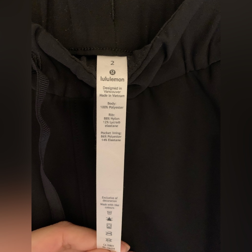 NWT Lululemon Athletics On the Fly Joggers - Picture 5 of 6